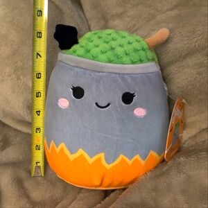 Squishmallows Halloween Johanna the spooky cauldron BNWT